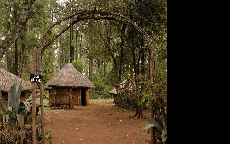 bomas-of-kenya