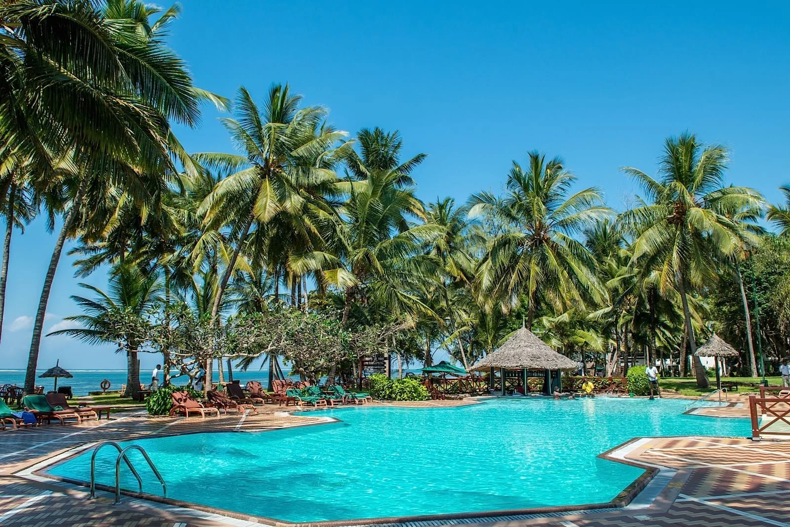 serena-beach-resort-and-spa