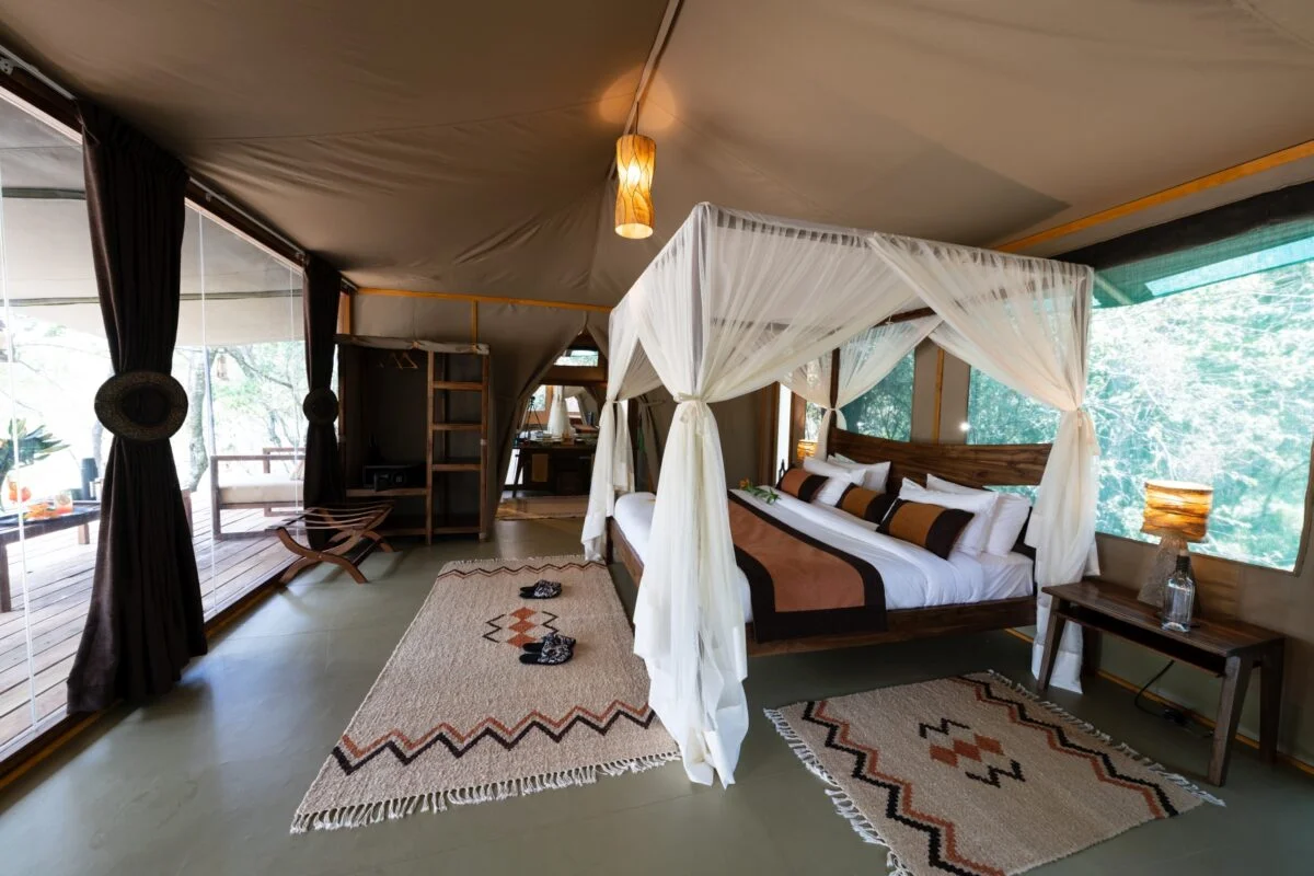 luxury-migration-camp