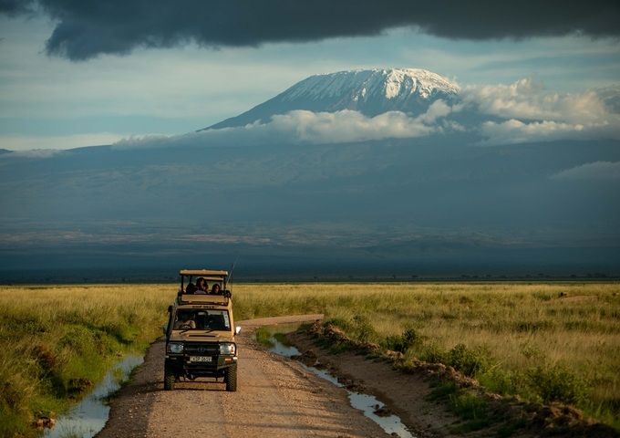 15 Days Kenya Bush Safari and Beach Vacation 